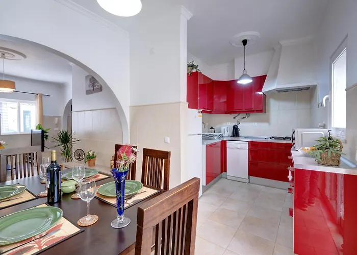 City Center, Private Parking, Ac, 6Ppl.
